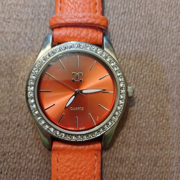 Orange Faux Leather Rhinestone Bezel Quartz Watch With Adjustable Strap - Picture 5 of 5